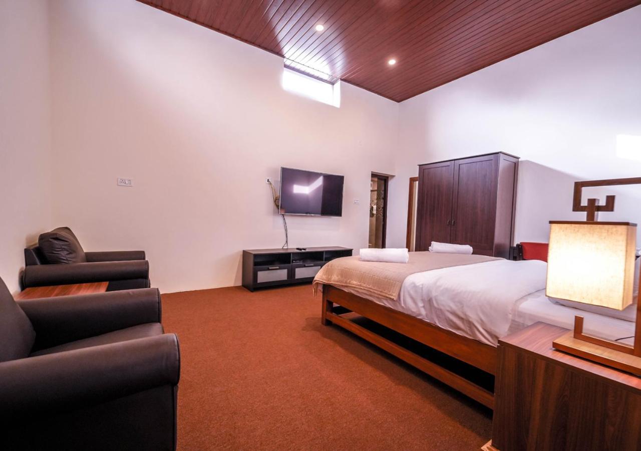 Lauriston Ooty Town Heritage Bungalow By Voye Homes Экстерьер фото